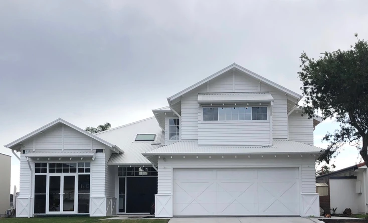 White house and Custom Garage Doors Central Coast 2